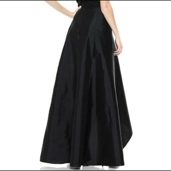 Stunning and beautiful Adrianna Papell high low black ball gown size 12 - Picture 3 of 11